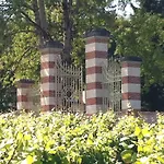 Manoir De Montflambert Bed & Breakfast Mutigny