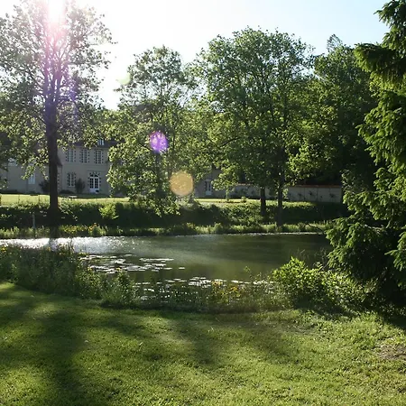 Bed & Breakfast Manoir De Montflambert Mutigny